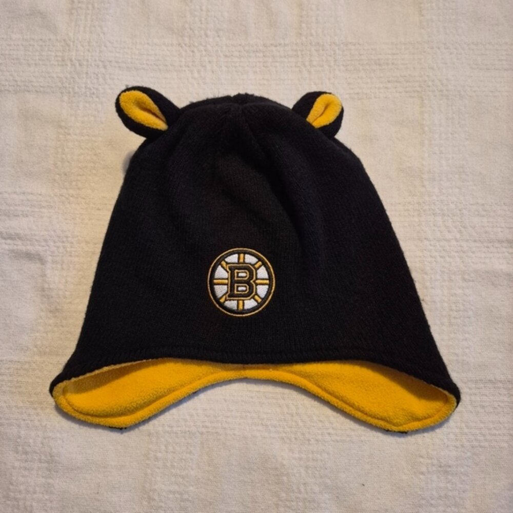 Boston Bruins boys fleece lined toddler knit hat with ears, VGUC